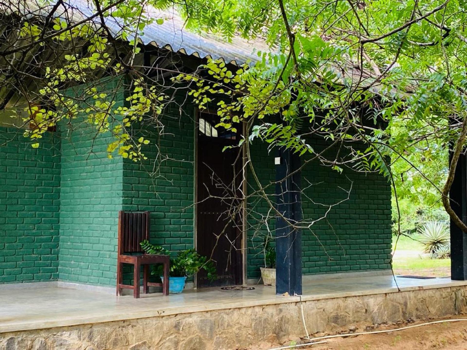 Yala Ying Yang Hostel & Camping Экстерьер фото