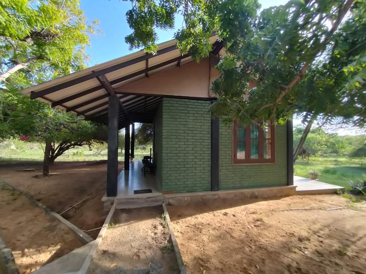 Yala Ying Yang Hostel & Camping Экстерьер фото